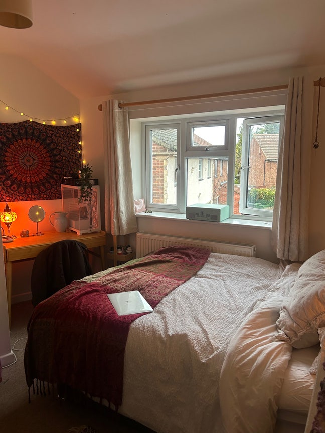 Double Bedroom with En Suite  Main Photo