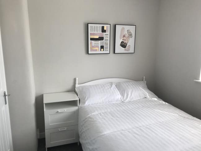 Large room with ensuite, all bills inc  Main Photo