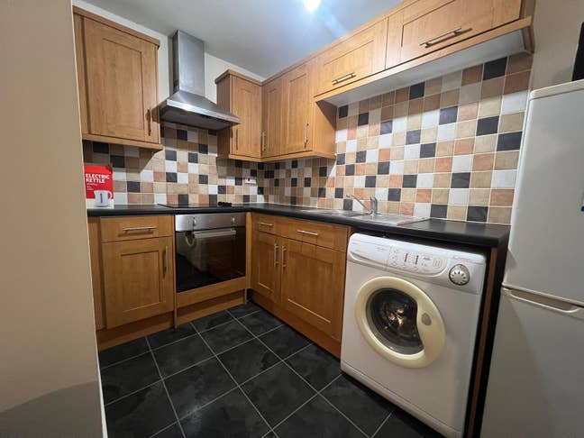 Beautifully Presented One Bedroom Flat Main Photo