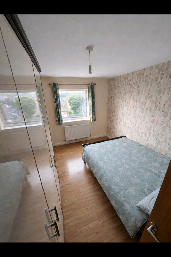 Double Room Available for Rent in Grays Main Photo