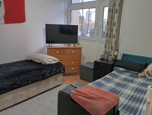 Room Single Beds Main Photo