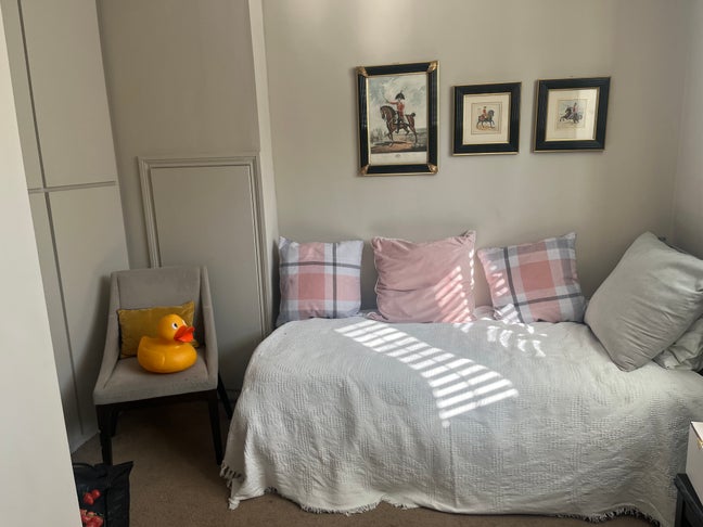 Single Room Available Main Photo