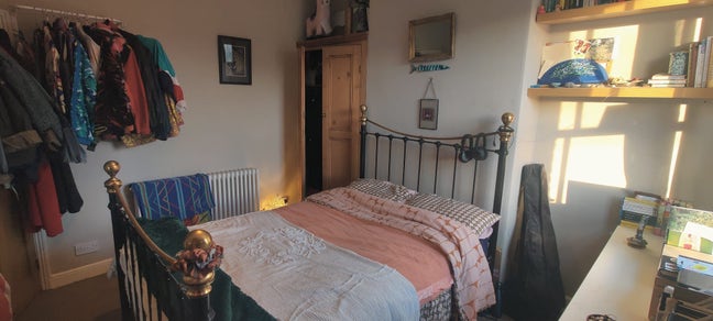 Sherwood/Carrington Large Double Room with garden. Main Photo