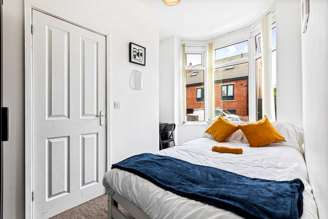 Luxury Ensuite Rooms - 2 Rooms Left!! No Deposit!! Main Photo