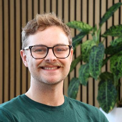 Hi, I’m Sam — aspiring furniture nerd Main Photo