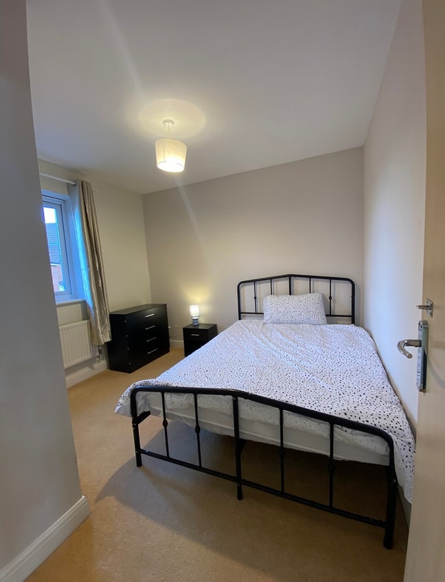 Room near HPC   Main Photo