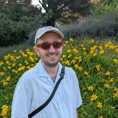 I am a professional male aged 29. I am lookin... Main Photo