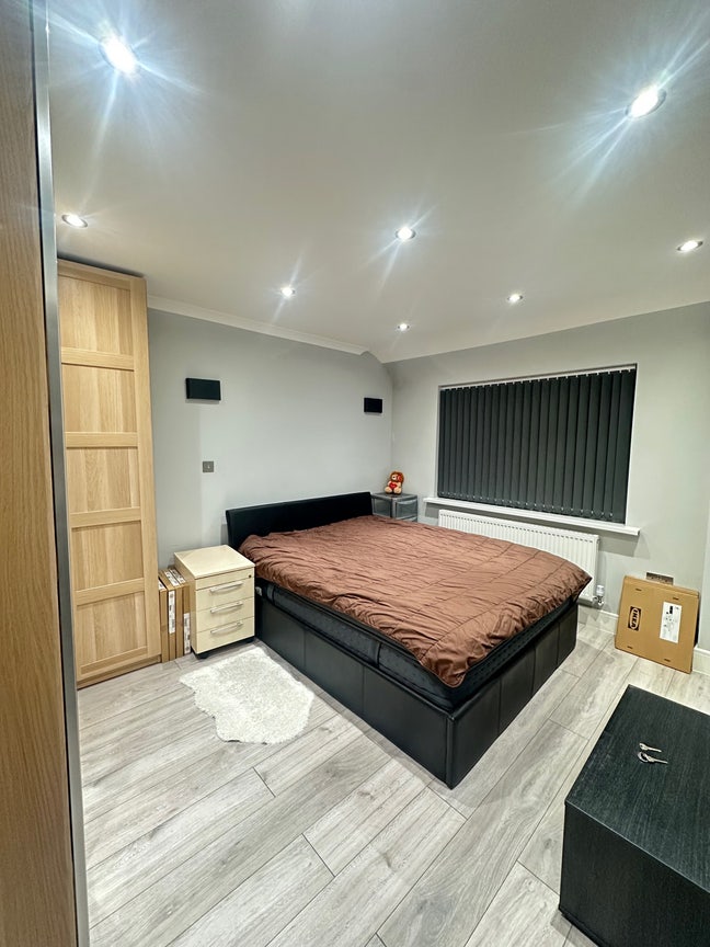 Double Room to Rent - All Bills Included Main Photo