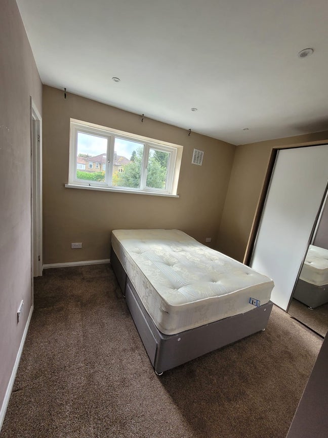 One double room to rent in Bromley Hill Main Photo