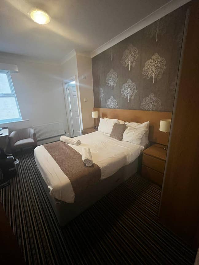 Rooms available  Main Photo