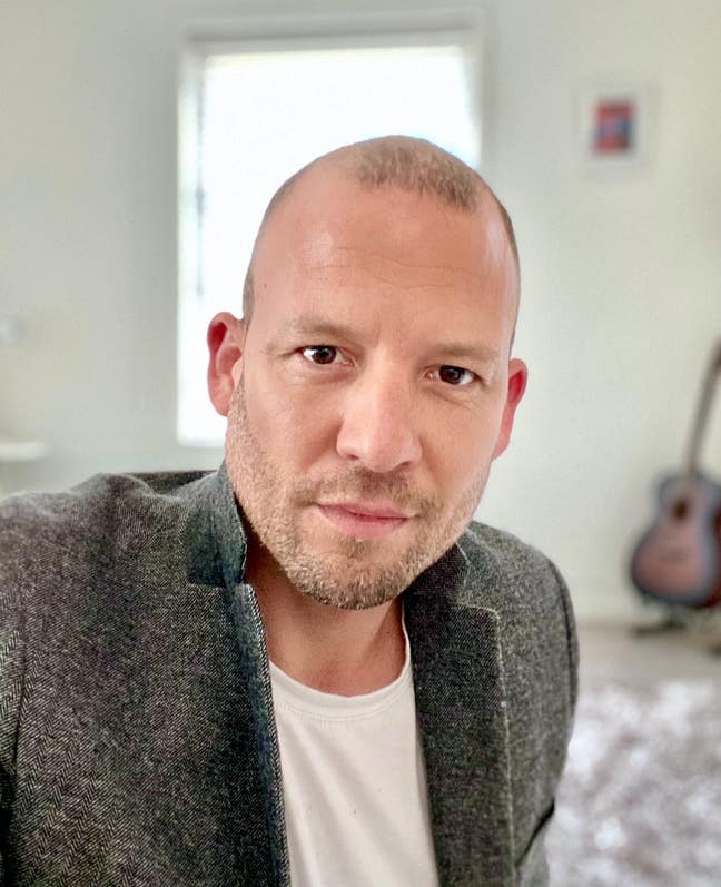 looking for a happy house  Main Photo