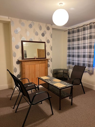 Welsh Cottage 2 bed close to town Main Photo