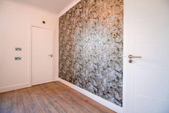 Luxury New 7-Bed Property with Ensuite Rooms Main Photo