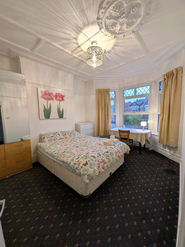 Beautiful room in Kensal Green - bills incl! Main Photo