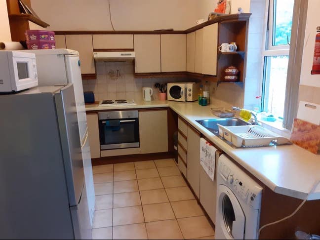 A Convenient Shared Houseshare for Rent in Wrexham Main Photo