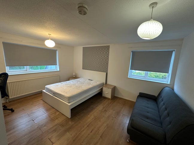 A great budget friendly house share in Cambridge Main Photo