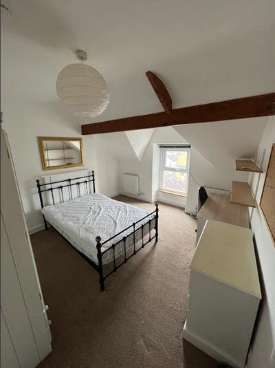 6-Bed Student House - Uplands, All Bills Included Main Photo