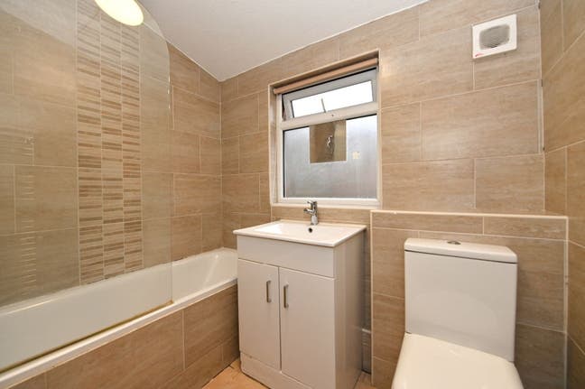 South Quay Double Rooms Amazing! Main Photo