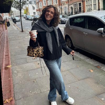 24 Female Working Professional Main Photo