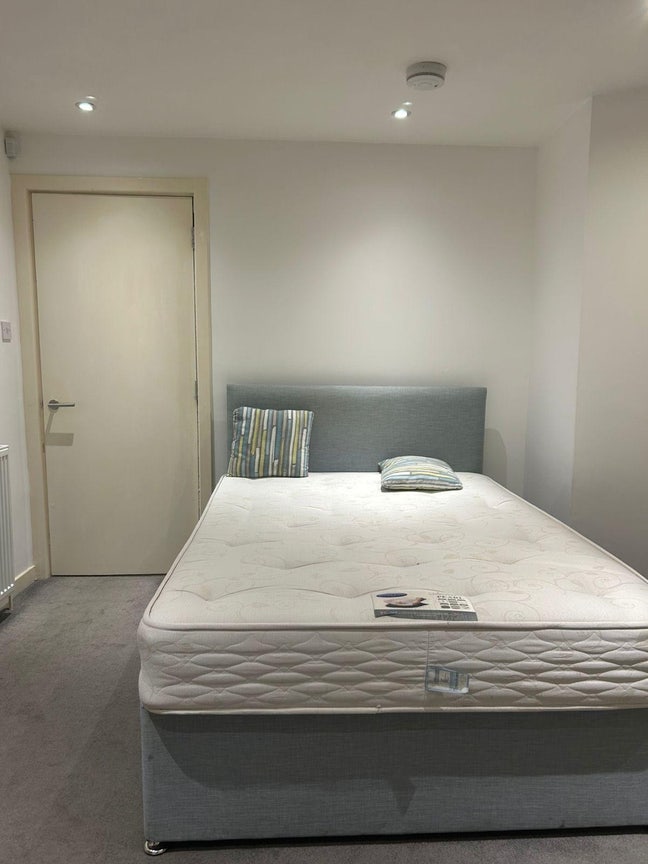 A Single Bedroom available in a 2BHK flat  Main Photo