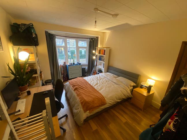 Double Room for Rent in a Shared House Main Photo