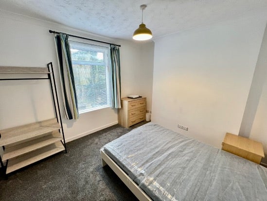 Room in a Shared House, Orchard Road, TQ2 Main Photo