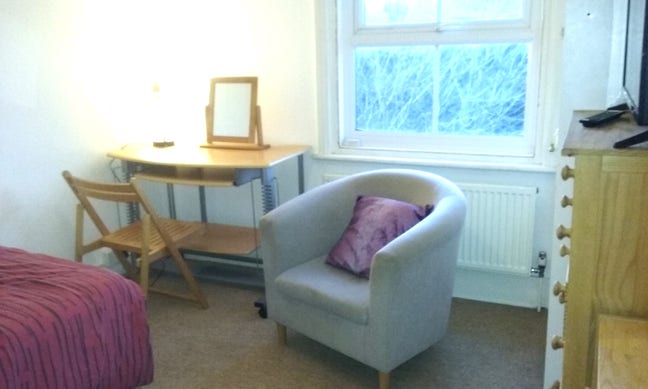 Nice apartment  5 mins to station Main Photo