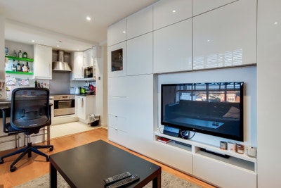 One double bedroom flat in Shepherds Bush Main Photo