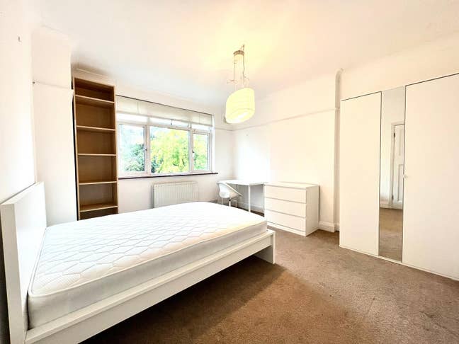 Massive Double Room  Main Photo