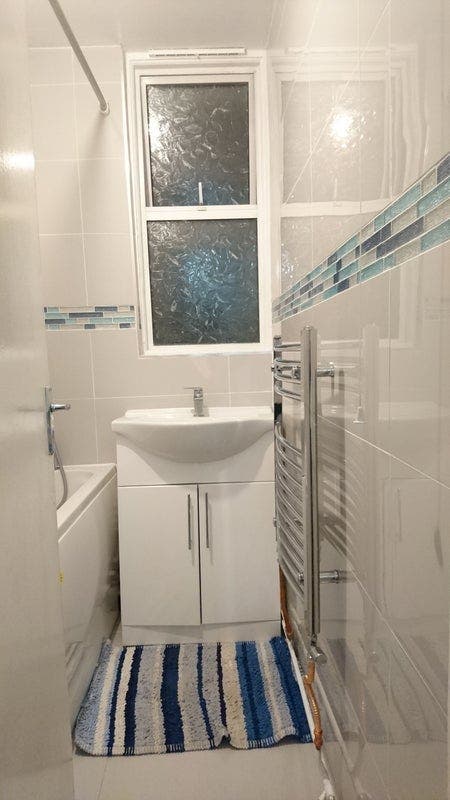 2 weeks deposit+Double RM@ wapping Main Photo