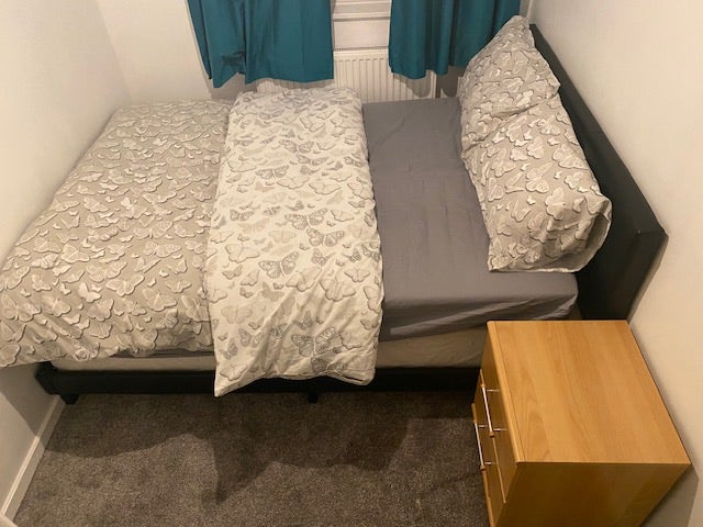 Double bedroom available - short & long term rent  Main Photo