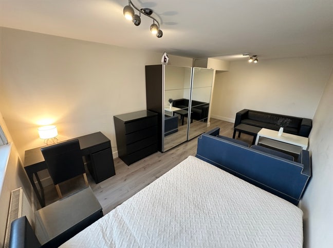 🍁 2 rooms next to Regents Park, Prime location Main Photo