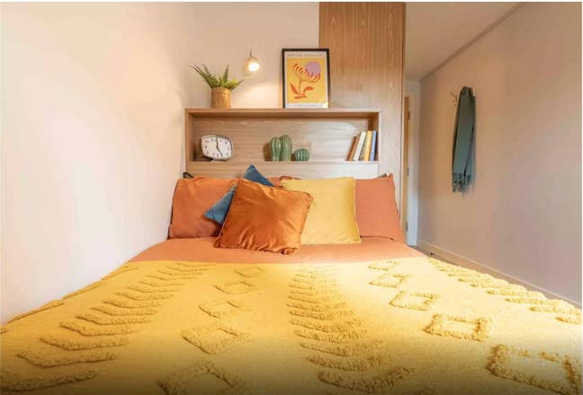 Reasonable room near to UOL Main Photo