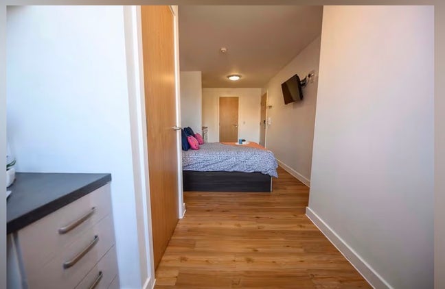 Studio apartment  Main Photo