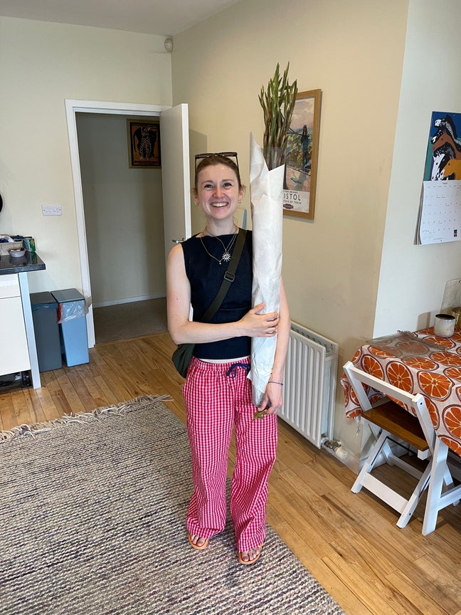 Looking for a short term let in N/NW Main Photo