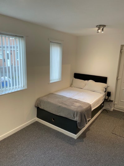 Studio flat Chester Main Photo