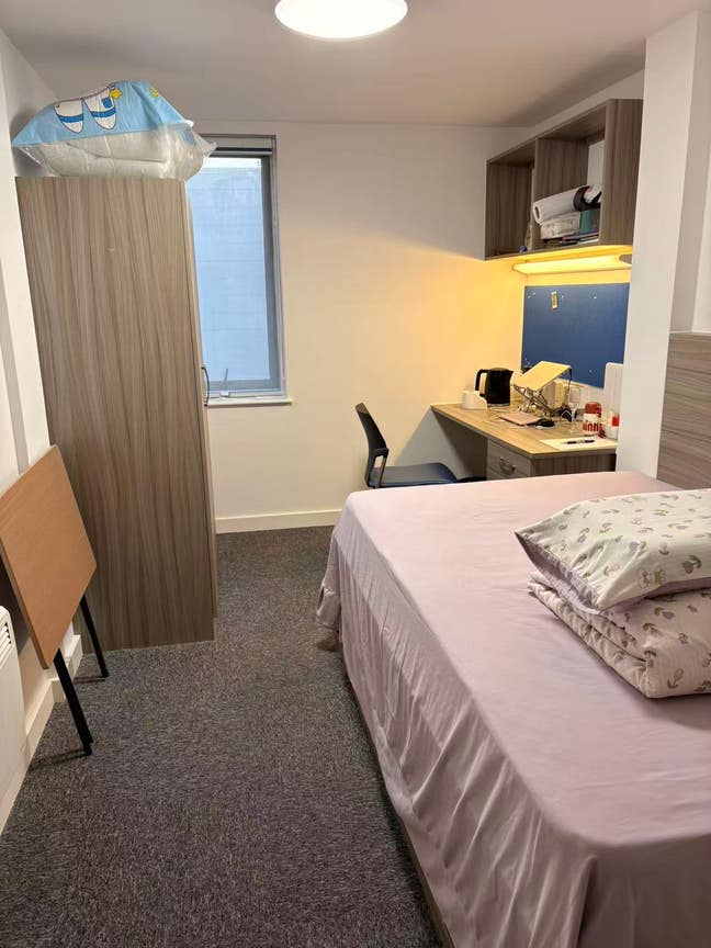 Premium En-suite Room | 10 mins Walk to UoM Main Photo
