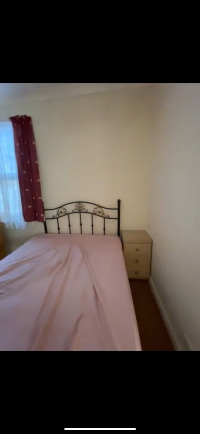 Double Room available at Acton  Main Photo