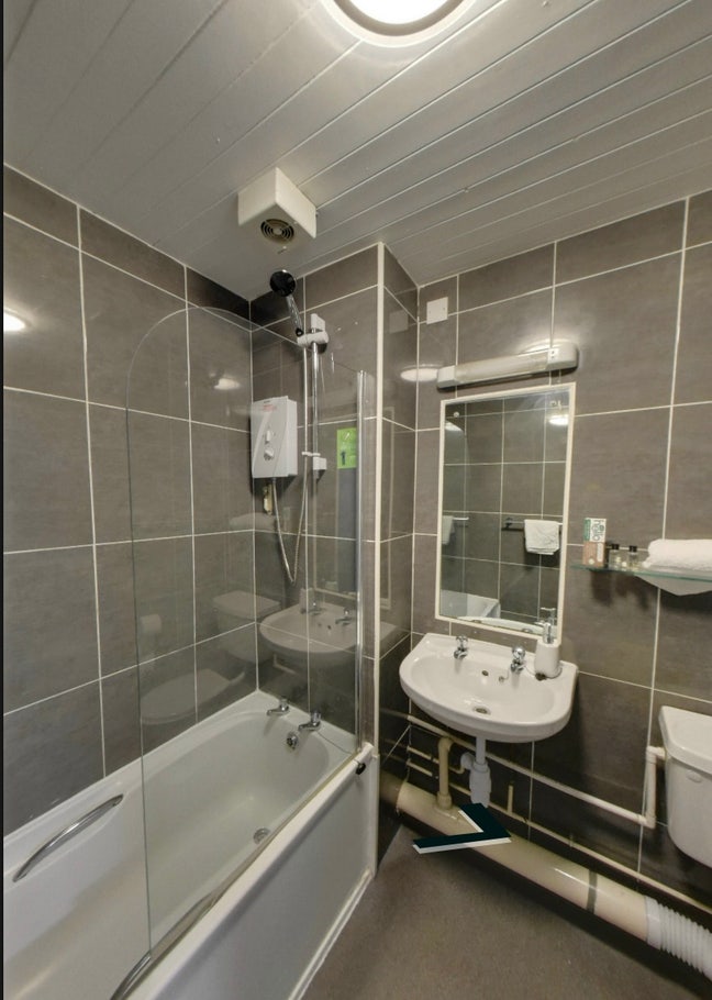 Room Available – Oxford Court (MMU) – Contract Tak Main Photo