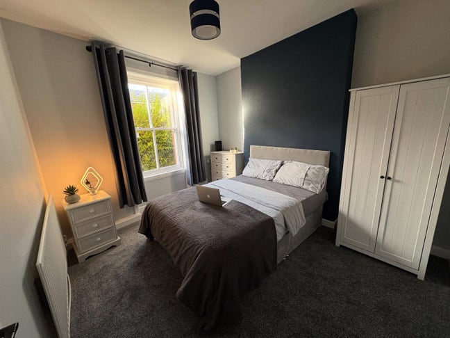 Room to rent in luxury HMO Main Photo