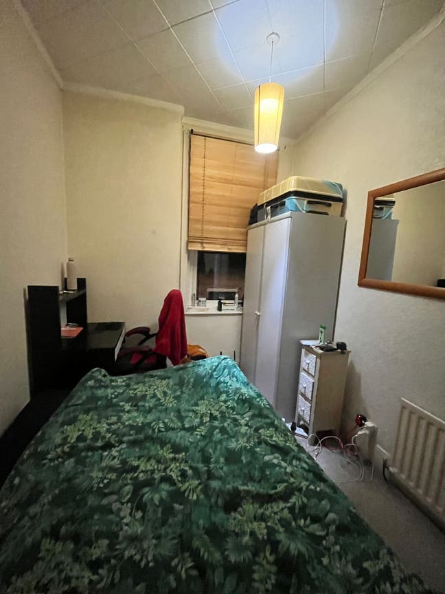 Double Bed - Single Room Main Photo