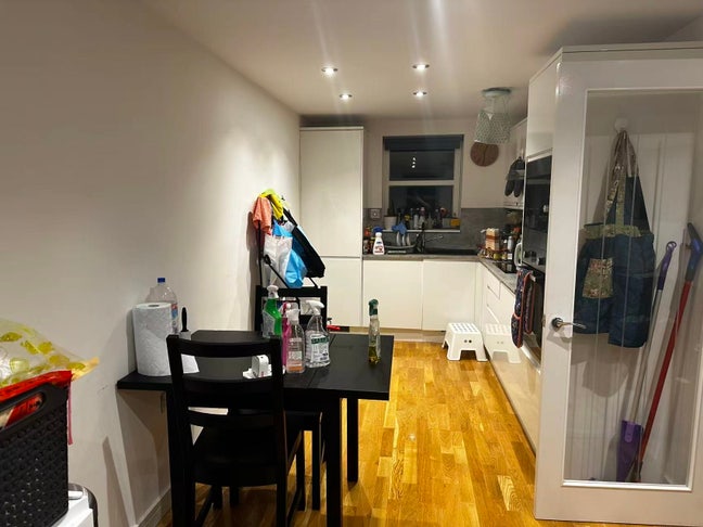 Flatmate needed! Available now!  Main Photo