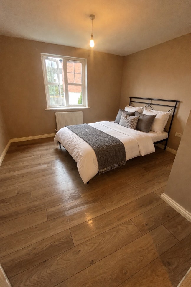 Double room available In south belfast  Main Photo