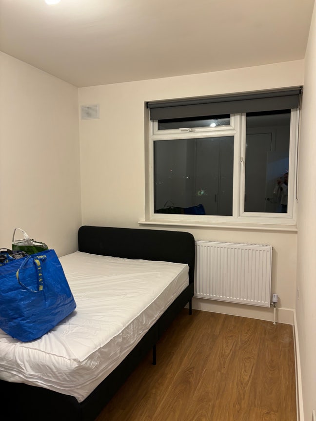 Double Room in New Flat near North Ealing Station Main Photo