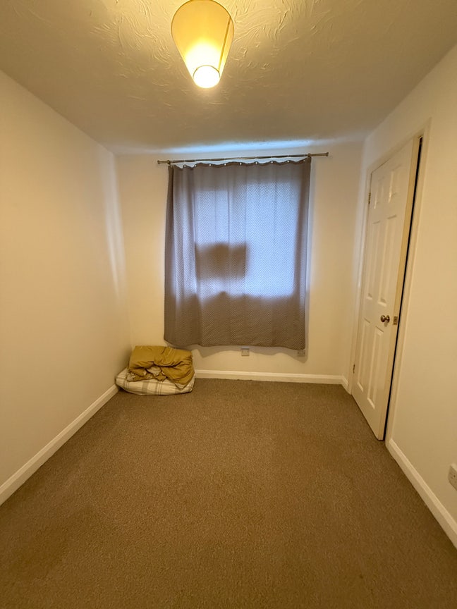 1 Single bedroom in 2 bhk flat Main Photo