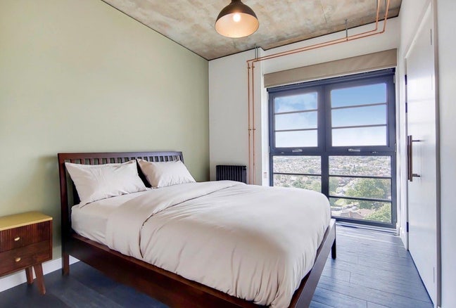 Double Bedroom  Main Photo