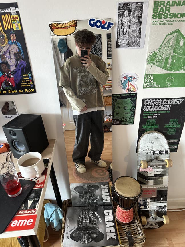 hi! leeds arts student looking for a room :) Main Photo