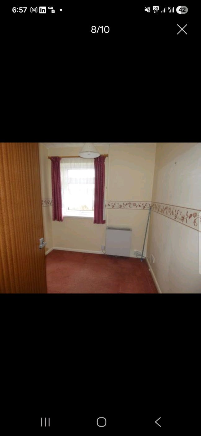 ROOM TO RENT Main Photo