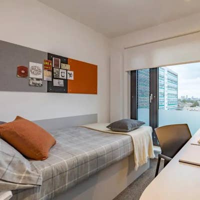 Gardens House Room for Let Main Photo