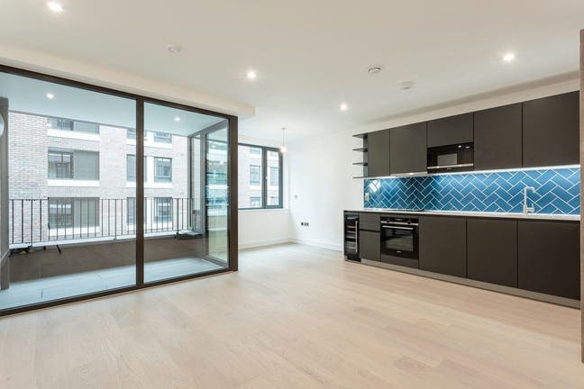 Stunning New Build 2 Bed - Shoreditch! Balcony!  Main Photo
